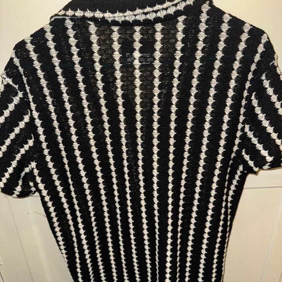 Original Use Black and White Striped Casual Button Down Shirt - Picture 1 of 2